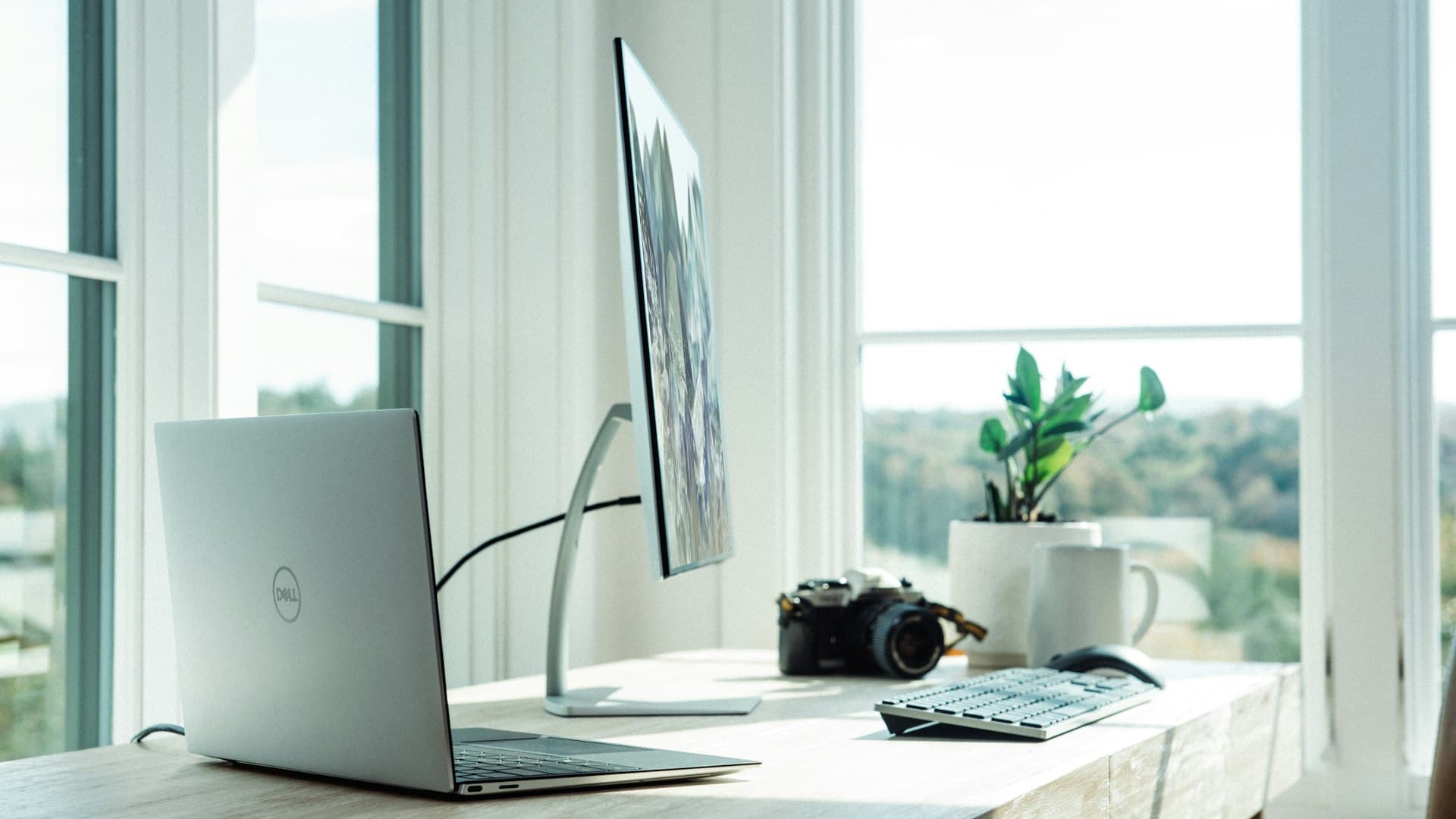 Secure Hybrid Workplace - Techvera